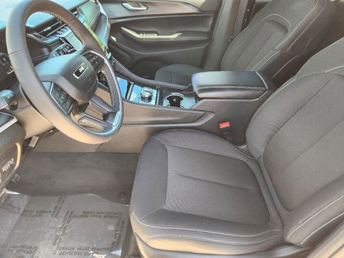 Used 2025 Jeep Grand Cherokee L Laredo w/ Luxury Tech Group I image 20