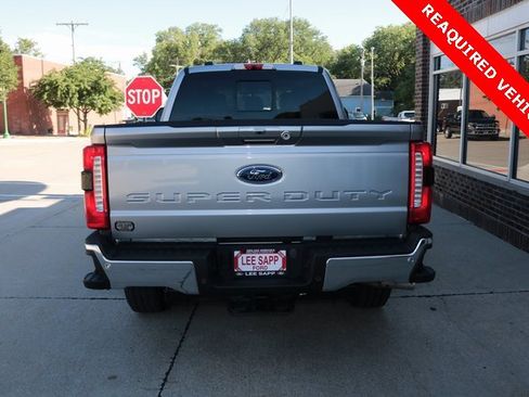 Used 2023 Ford F250 Lariat w/ FX4 Off-Road Package image 7
