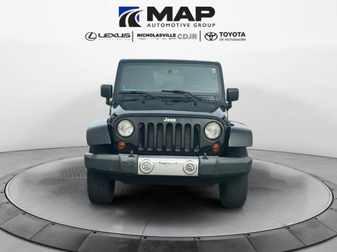 Used 2011 Jeep Wrangler Unlimited 70th Anniversary w/ Dual Top Group AWD/4WD image 8