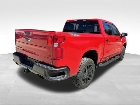 Used 2024 Chevrolet Silverado 1500 LT Trail Boss w/ Convenience Package II AWD/4WD image 2