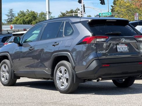 Certified 2025 Toyota RAV4 XLE AWD/4WD image 5