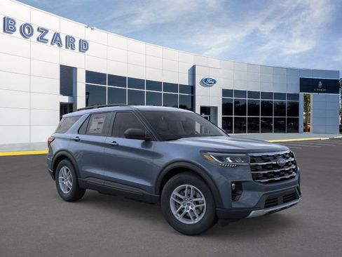 New 2026 Ford Explorer Active w/ Active Comfort Package image 8