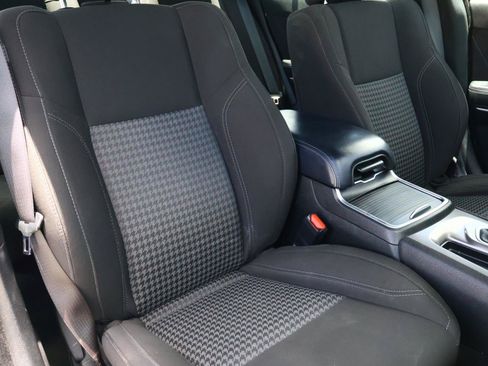 Used 2023 Dodge Charger SXT RWD image 16