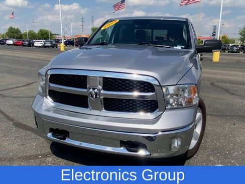 Used 2022 RAM 1500 Classic SLT w/ Electronics Group image 3