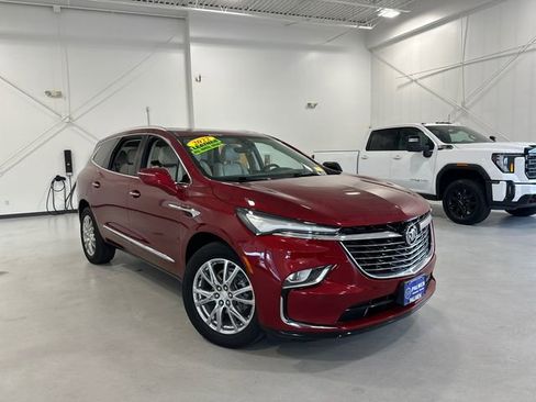 Used 2022 Buick Enclave Premium w/ Experience Buick Package image 4