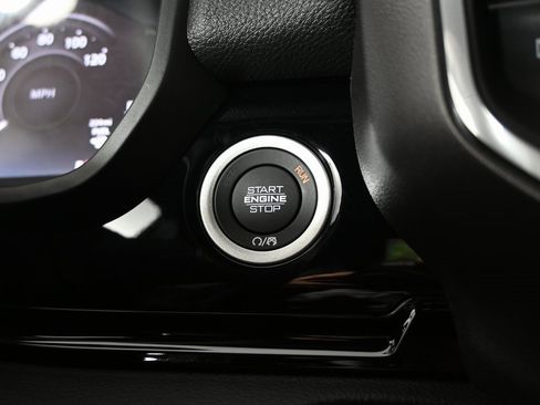 Used 2025 RAM 1500 Laramie image 33