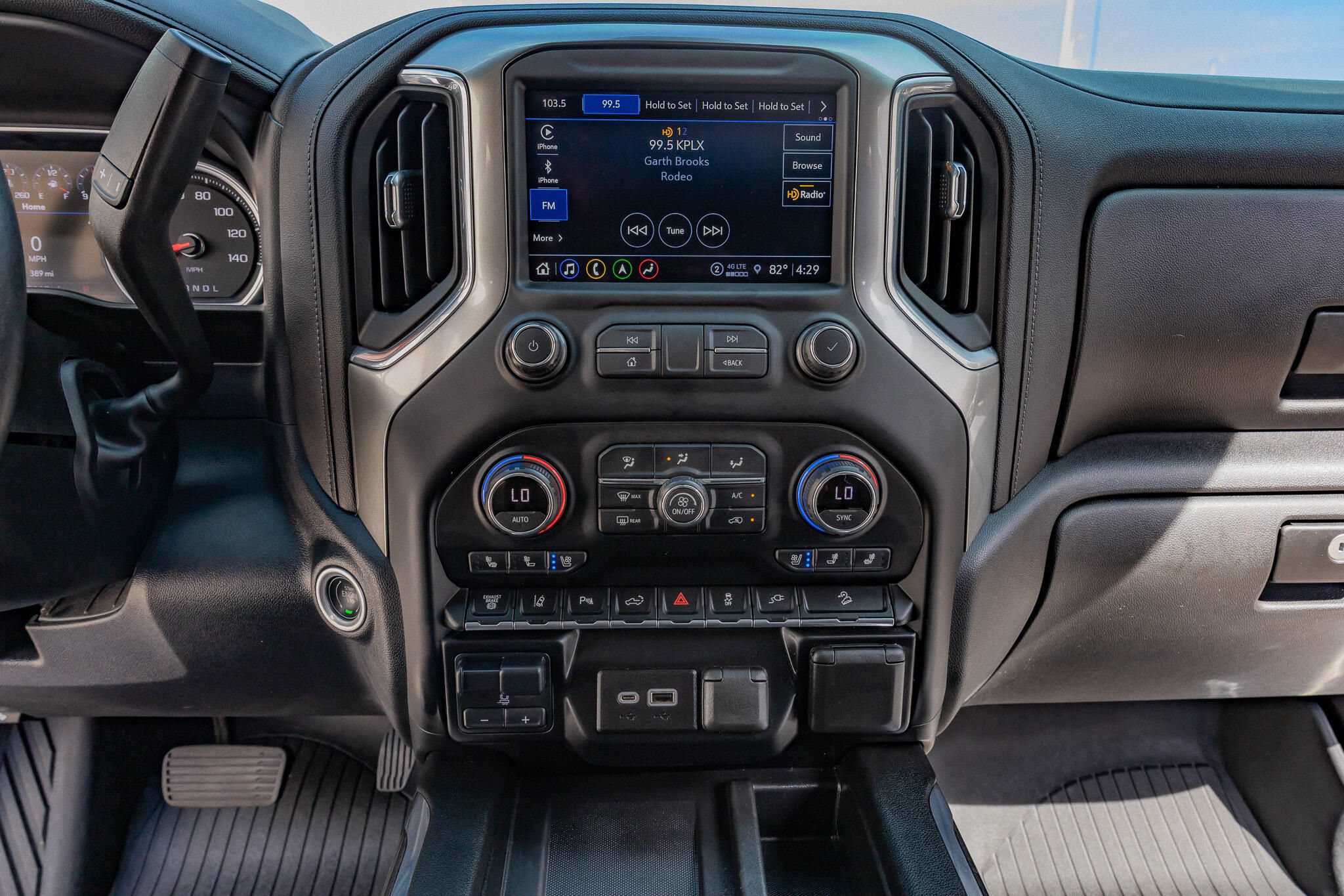 Used 2021 Chevrolet Silverado 2500 LTZ w/ Z71 Chrome Sport Edition AWD/4WD image 24