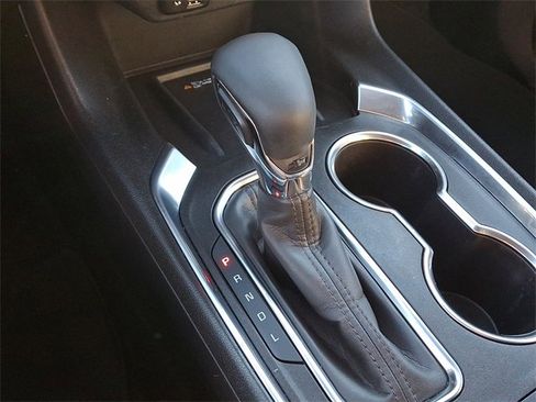 Used 2023 Chevrolet Traverse LT image 14