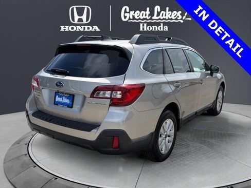 Used 2018 Subaru Outback 2.5i Premium AWD/4WD image 6