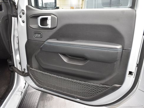 Used 2024 Jeep Wrangler High Altitude AWD/4WD image 15