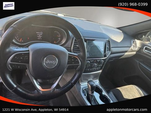Used 2019 Jeep Grand Cherokee Altitude AWD/4WD image 13