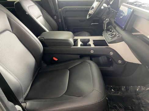 Used 2025 Land Rover Defender 110 S AWD/4WD image 29
