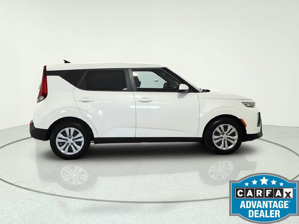 Used 2022 Kia Soul LX FWD image 8