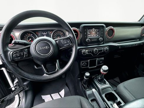 Used 2020 Jeep Wrangler Sport image 8