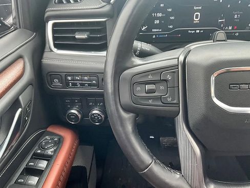 Used 2023 GMC Yukon Denali Ultimate image 33