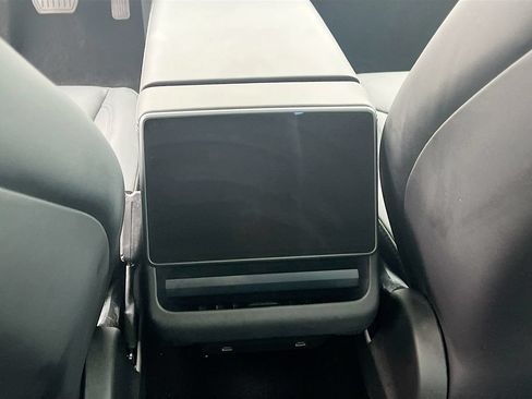 Used 2025 Tesla Model 3 Long Range RWD image 26