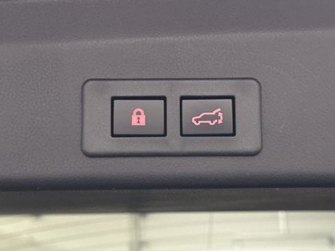 Used 2022 Subaru Ascent Touring AWD/4WD image 14