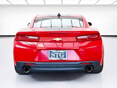Used 2018 Chevrolet Camaro LT image 5