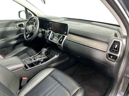Used 2023 Kia Sorento S w/ Panoramic Sunroof Package AWD/4WD image 32