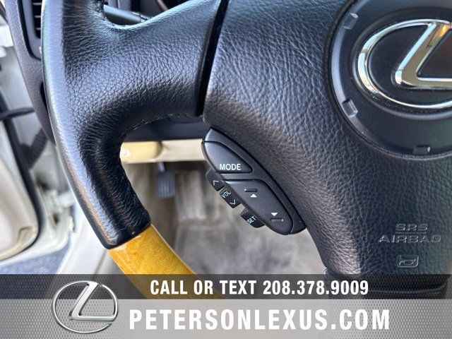 Used 2005 Lexus SC 430 Convertible RWD image 23