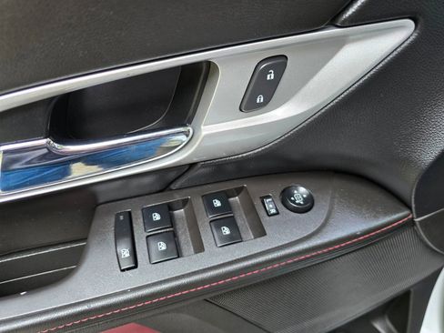 Used 2015 GMC Terrain SLE FWD image 22