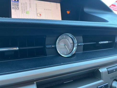 Used 2013 Lexus ES 300h w/ Luxury Pkg image 20