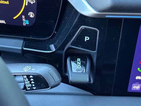 Certified 2025 Porsche Macan 4S Electric image 28