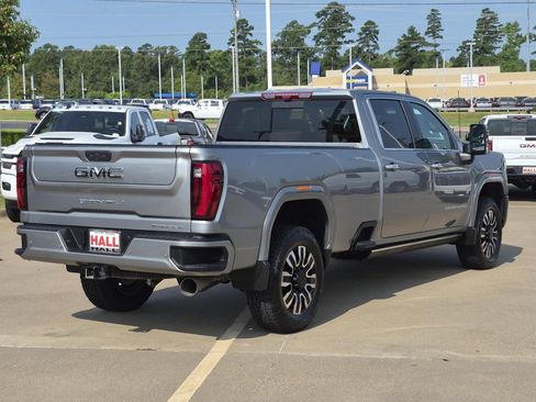 Certified 2026 GMC Sierra 3500 Denali Ultimate AWD/4WD image 6