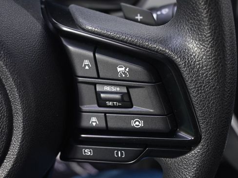Used 2024 Subaru Crosstrek 2.0i Premium AWD/4WD image 33