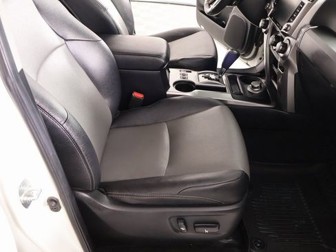 Used 2021 Toyota 4Runner SR5 Premium w/ Moonroof Package image 15