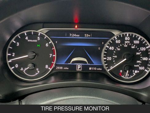 Used 2025 Nissan Sentra SV image 19