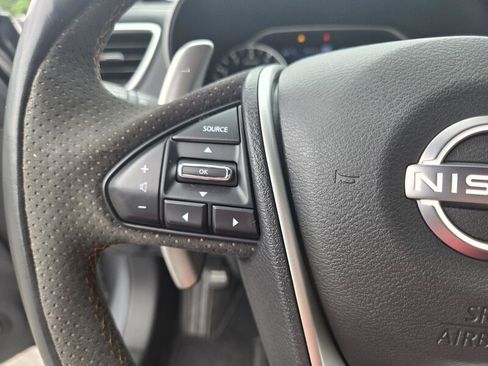 Used 2023 Nissan Maxima SR w/ Sport Mat Group FWD image 11