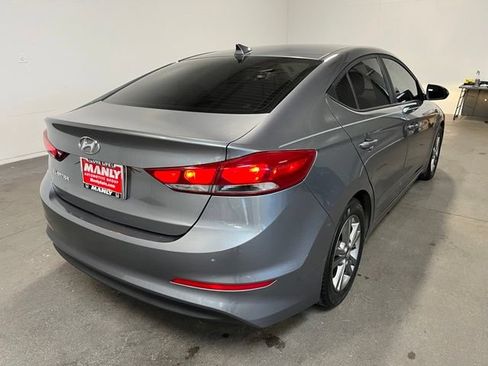 Used 2018 Hyundai Elantra Value Edition FWD image 3