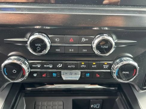 New 2026 Ford F250 Lariat w/ Black Appearance Package AWD/4WD image 25