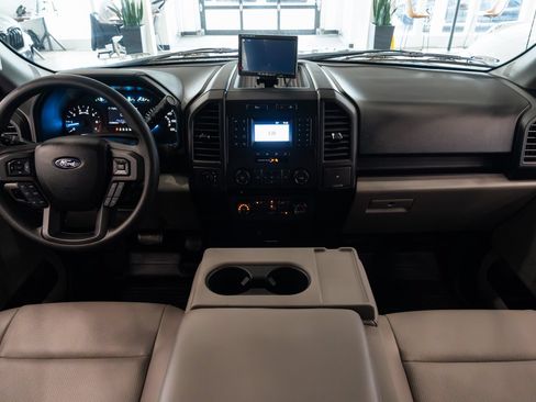 Used 2018 Ford F150 XL w/ Equipment Group 101A Mid AWD/4WD image 9