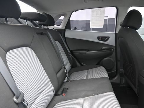 Used 2021 Hyundai Kona SE FWD image 25