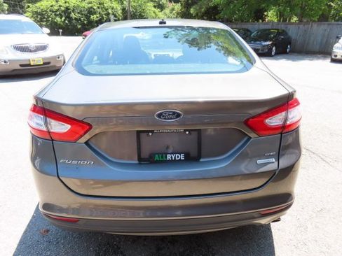 Used 2014 Ford Fusion SE FWD image 7