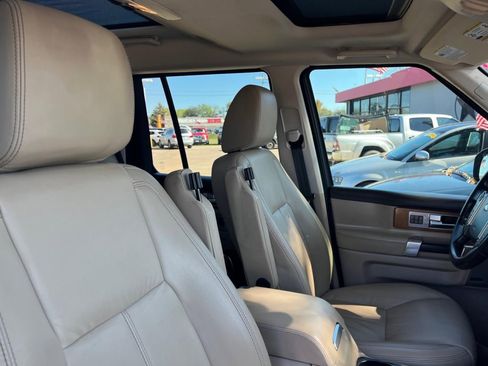 Used 2016 Land Rover LR4 HSE LUX image 38