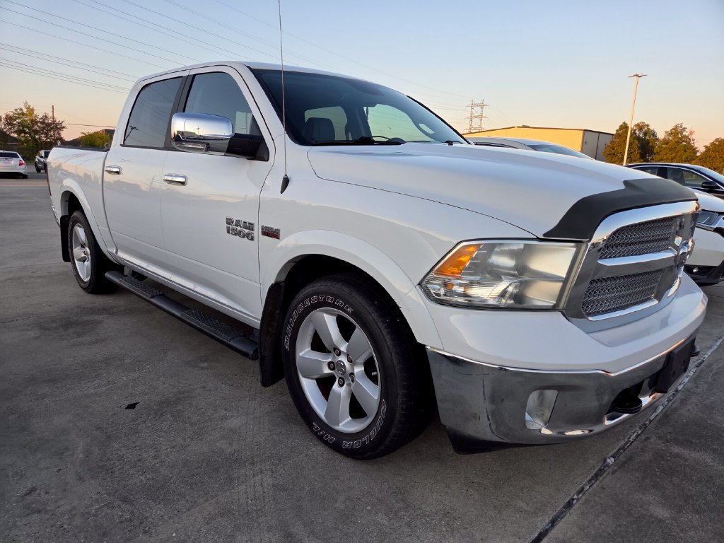 Used 2018 RAM 1500 SLT RWD image 4