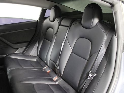 Used 2023 Tesla Model 3 Standard Range image 25