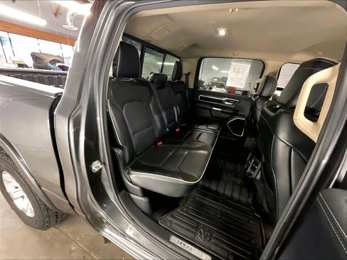 Used 2020 RAM 1500 Laramie w/ Off Road Group AWD/4WD image 28