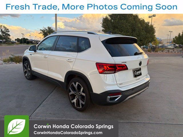 Used 2022 Volkswagen Taos SEL AWD/4WD image 5