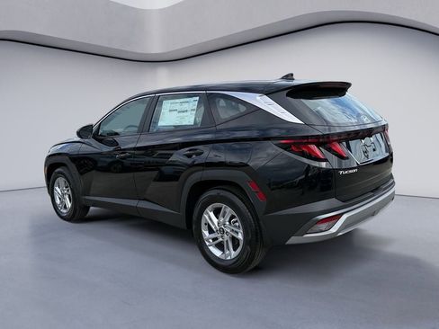 New 2026 Hyundai Tucson SE image 3