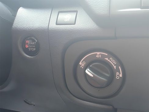 New 2026 Nissan Frontier S image 22