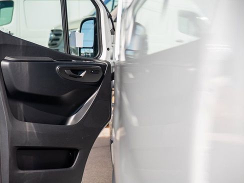 Used 2024 Mercedes-Benz Sprinter 144 Cargo image 20