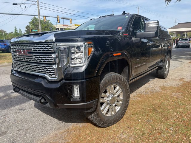Used 2022 GMC Sierra 2500 Denali w/ Denali Ultimate Package AWD/4WD image 1