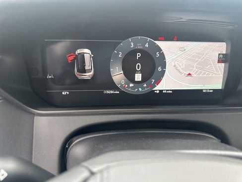 Used 2025 Land Rover Range Rover Velar Dynamic SE AWD/4WD image 10