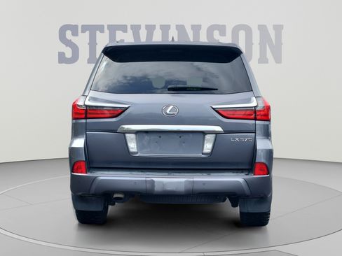 Used 2017 Lexus LX 570 4WD w/ Luxury Package image 4
