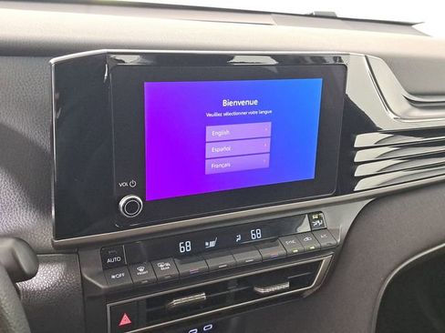 Used 2025 Toyota Camry LE FWD image 28