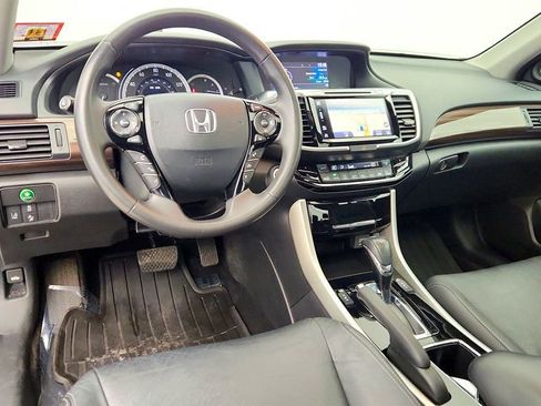 Used 2017 Honda Accord EX-L image 13